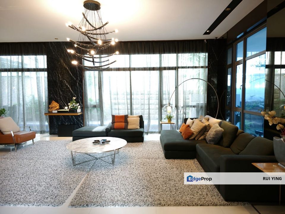 Royale Segar Bungalow , Fully Funished Nice Renovated Pool + KTV, Selangor, Cheras