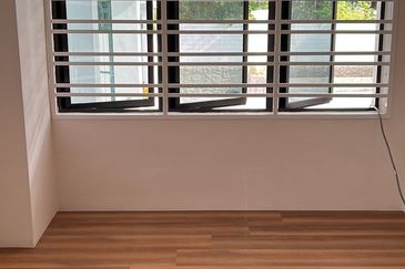 Jalan Anggerik Aranda 31/7