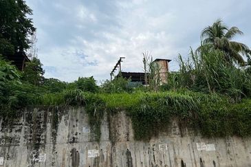 Kajang Semenyih Development Land Foe Sale , Easy Access to main road