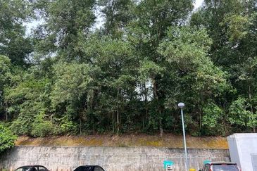 Kajang Semenyih Development Land Foe Sale , Easy Access to main road