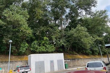 Kajang Semenyih Development Land Foe Sale , Easy Access to main road