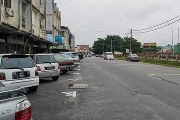 Jalan Pasir Puteh, Station 18