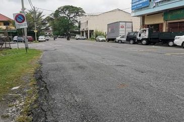 Jalan Pasir Puteh, Station 18