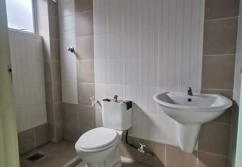 2 Sty Terrace at Pengkalan Station 18, Ipoh