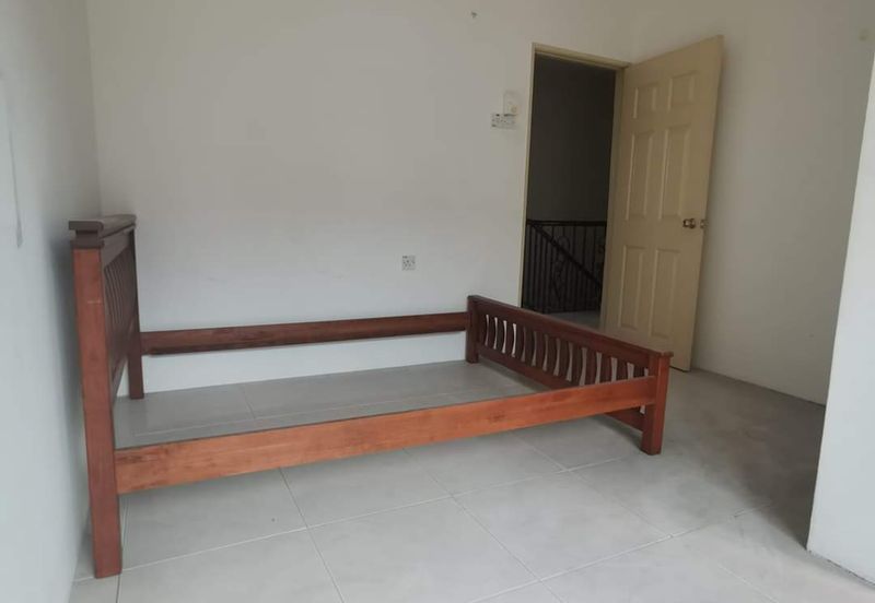 2 Sty Terrace at Pengkalan Station 18, Ipoh