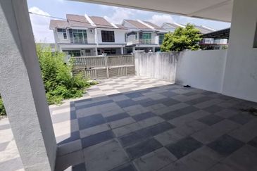 TAMAN PENGKALAN SETIA