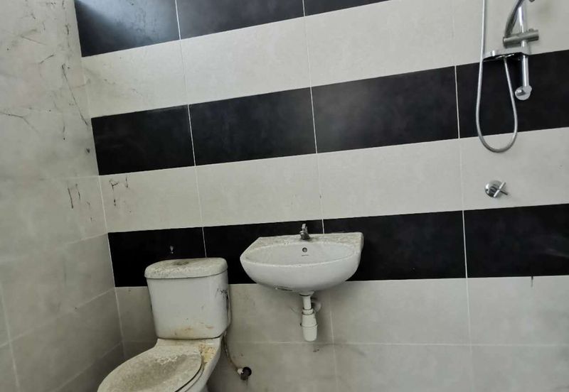 TAMAN PENGKALAN SETIA