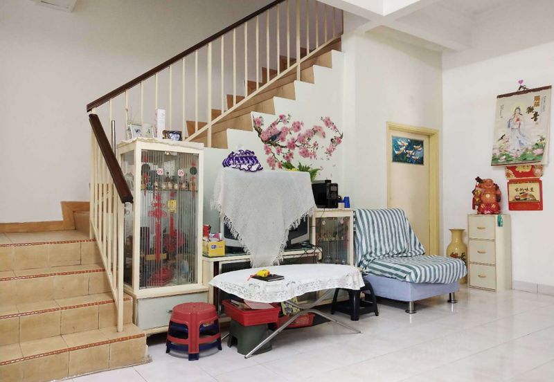 TAMAN PUNCAK JELAPANG MAJU