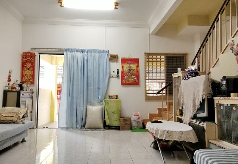 TAMAN PUNCAK JELAPANG MAJU