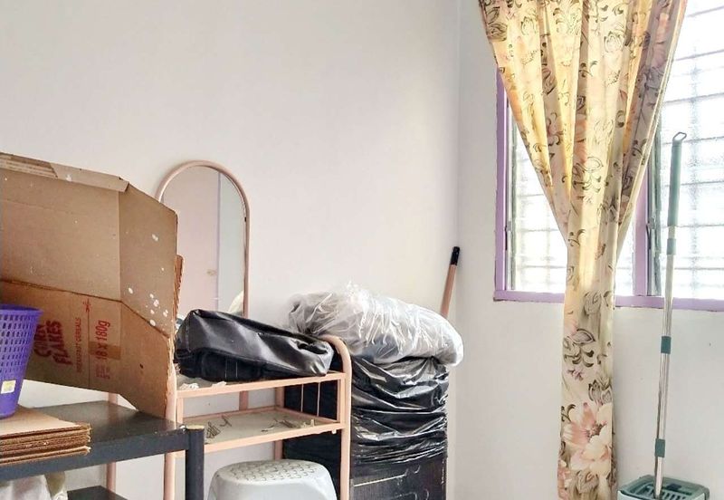 TAMAN PUNCAK JELAPANG MAJU