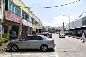 Jalan Pasir Puteh, Station 18