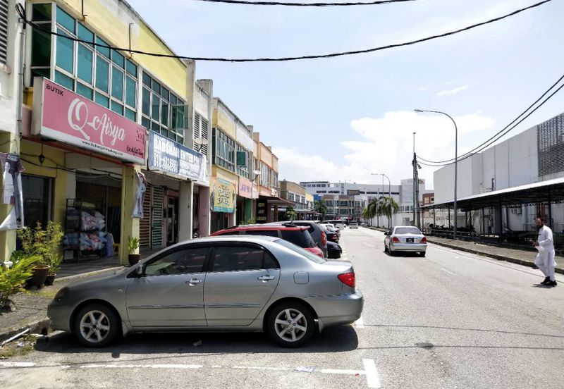 Jalan Pasir Puteh, Station 18