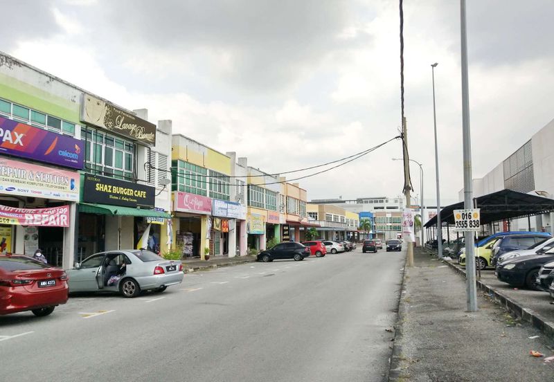 Jalan Pasir Puteh, Station 18