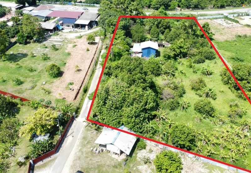1.35 acres first lot agri-land at Tambun, Ipoh