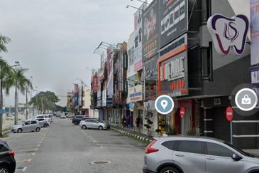 3 sty shop lot at Medan Ipoh Bistari, Ipoh