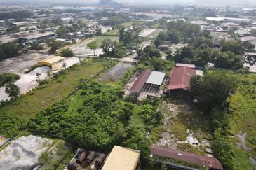 1 ACRE VACANT LAND AT KWS PERINDUSTRIAN IGB, TASEK IPOH