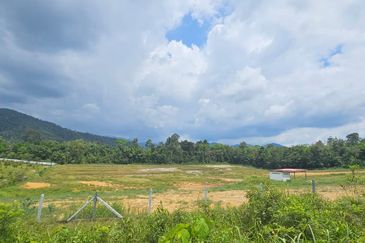 7.7 acres First Lot Vacant land at Tapah, Perak