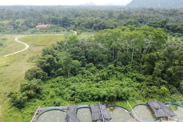 1.96 acres abandoned agri land at Kampar, Perak