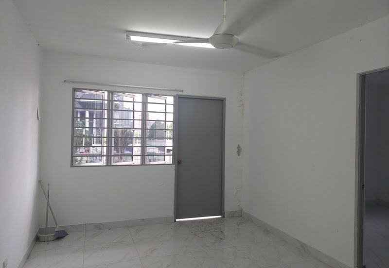 Pangsapuri SS8 Kelana Jaya