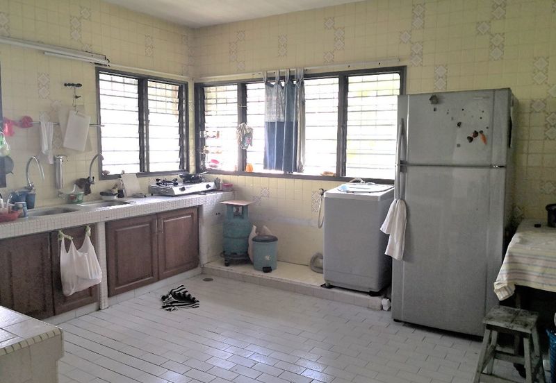 SS3, PJ, 3 Storey Bungalow