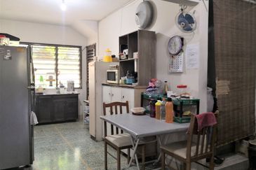 SS3, PJ, 3 Storey Bungalow