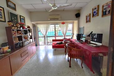 SS3, PJ, 2 storey Bungalow