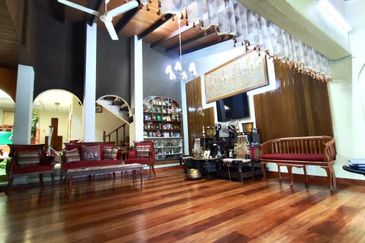 SS3, PJ, 2 storey Bungalow