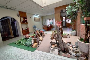 SS3, PJ, 2 storey Bungalow