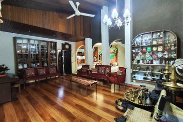 SS3, PJ, 2 storey Bungalow