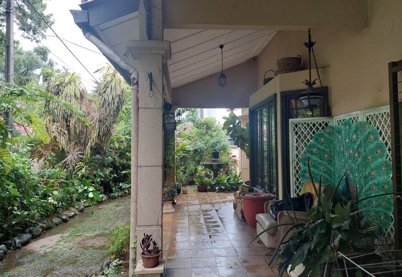 SS12 Subang Jaya, 1.5 storey Corner