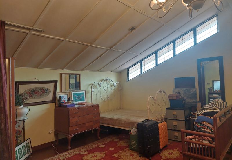 SS12 Subang Jaya, 1.5 storey Corner