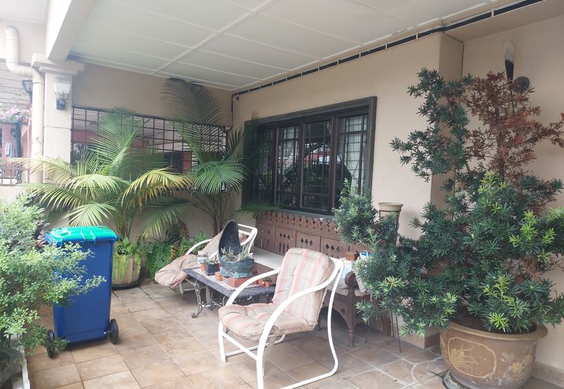 SS12 Subang Jaya, 1.5 storey Corner