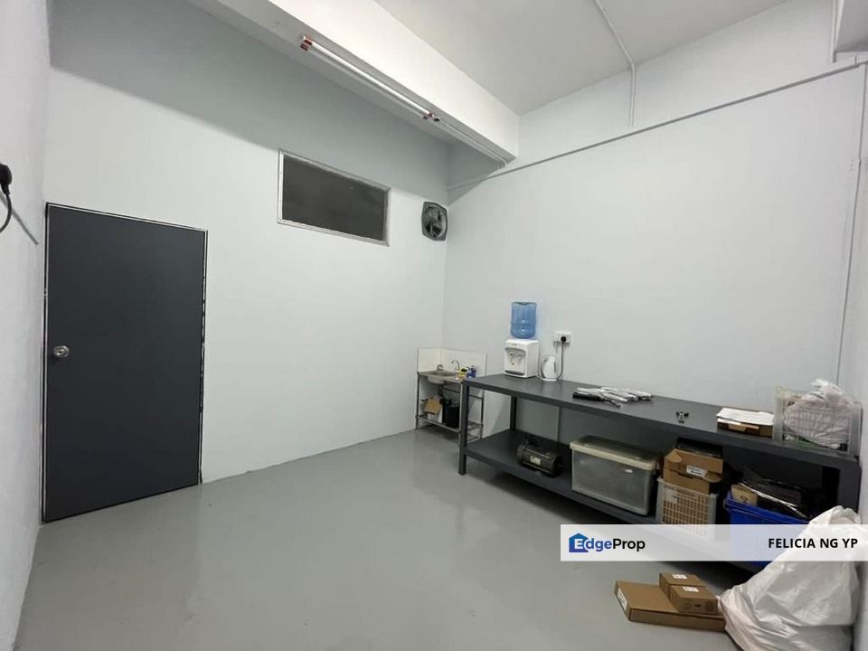 Starz Valley, Laman Komersil Areca, Putra Nilai, 3 Storey Shop Office, Negeri Sembilan, Nilai