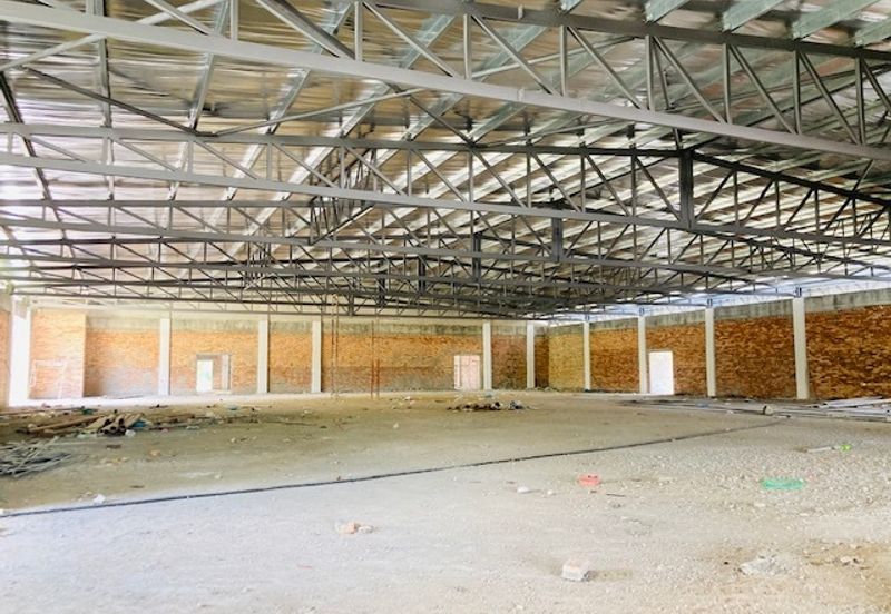 Bangunan Hypermarket 1.5 Tingkat di Dungun Terengganu Utk Dijual