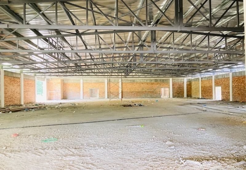 Bangunan Hypermarket 1.5 Tingkat di Dungun Terengganu Utk Dijual