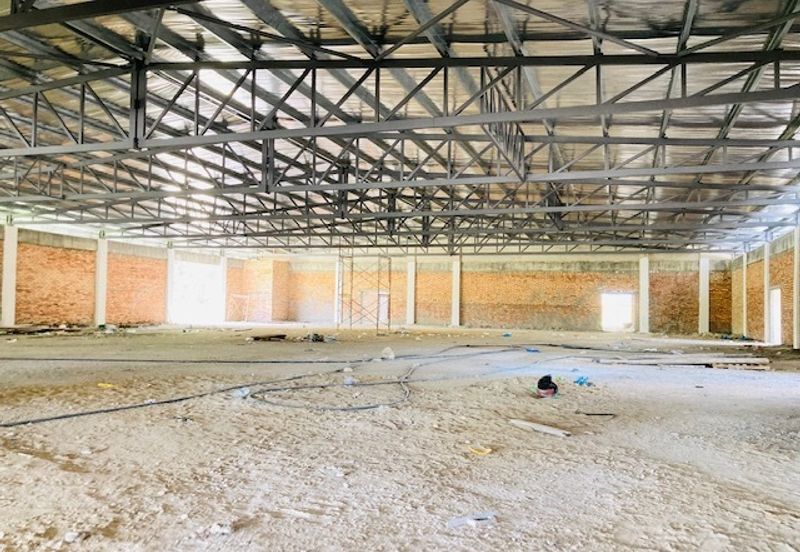 Bangunan Hypermarket 1.5 Tingkat di Dungun Terengganu Utk Dijual