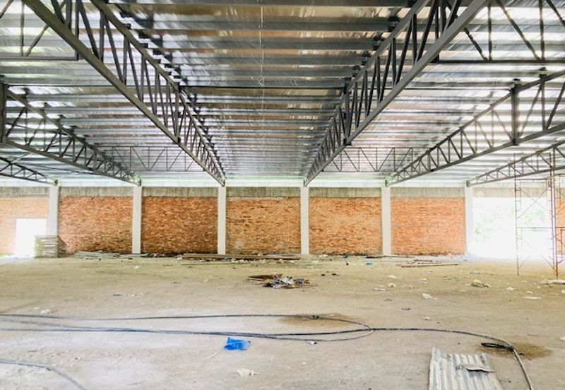 Bangunan Hypermarket 1.5 Tingkat di Dungun Terengganu Utk Dijual