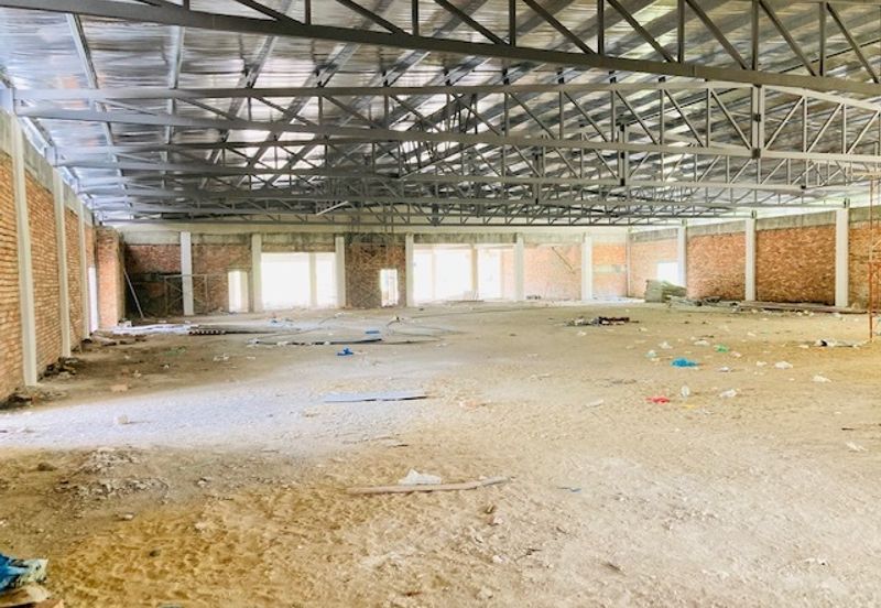 Bangunan Hypermarket 1.5 Tingkat di Dungun Terengganu Utk Dijual