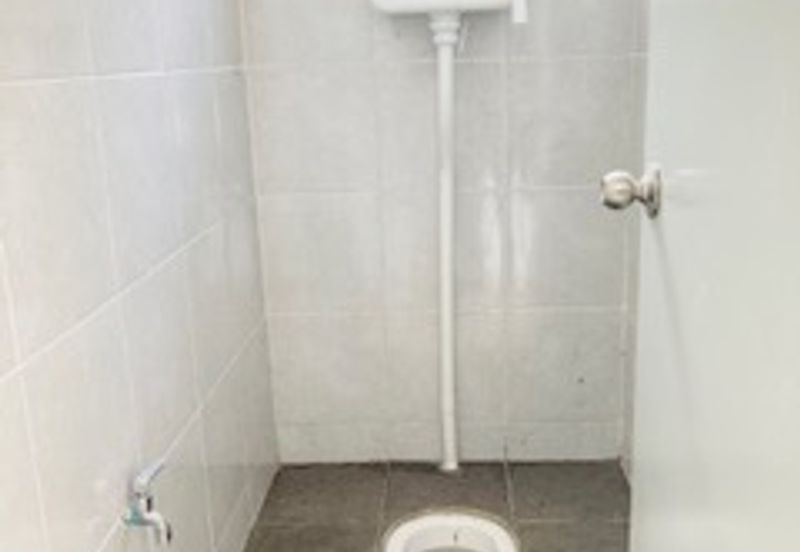 Freehold 2 Storey Corner ShopLot Desa Kolej Bandar Baru Nilai For Sale