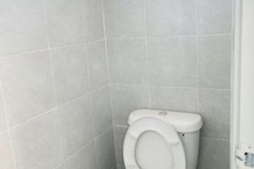 Freehold 2 Storey Corner ShopLot Desa Kolej Bandar Baru Nilai For Sale