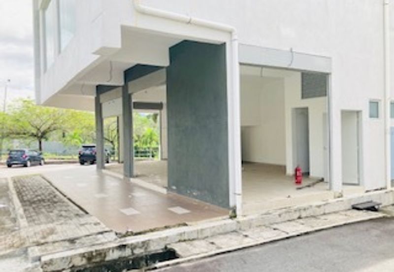 Freehold 2 Storey Corner ShopLot Desa Kolej Bandar Baru Nilai For Sale