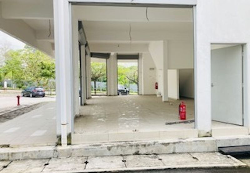 Freehold 2 Storey Corner ShopLot Desa Kolej Bandar Baru Nilai For Sale