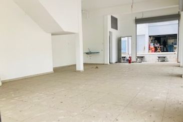 Freehold 2 Storey Corner ShopLot Desa Kolej Bandar Baru Nilai For Sale