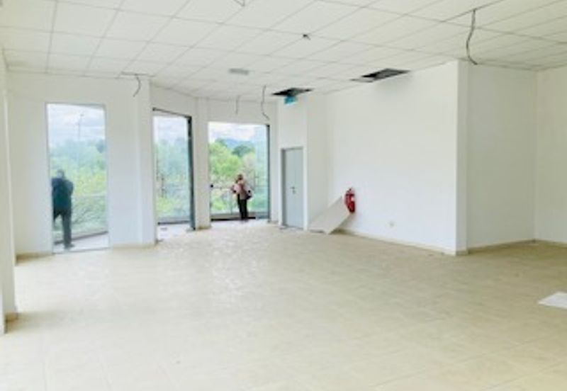 Freehold 2 Storey Corner ShopLot Desa Kolej Bandar Baru Nilai For Sale