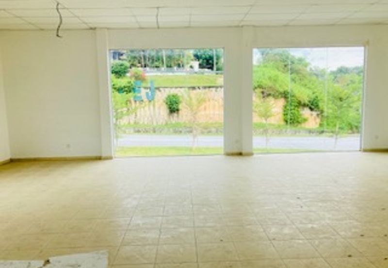 Freehold 2 Storey Corner ShopLot Desa Kolej Bandar Baru Nilai For Sale