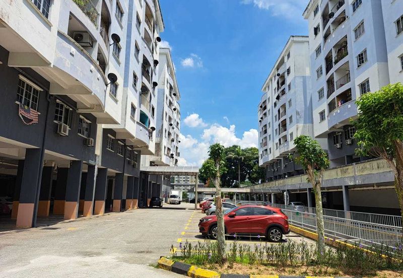 Kemensah Villa Condominium