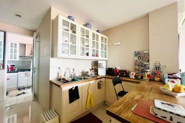 Ara Hill Condominium