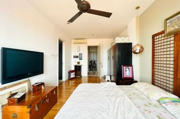 Ara Hill Condominium