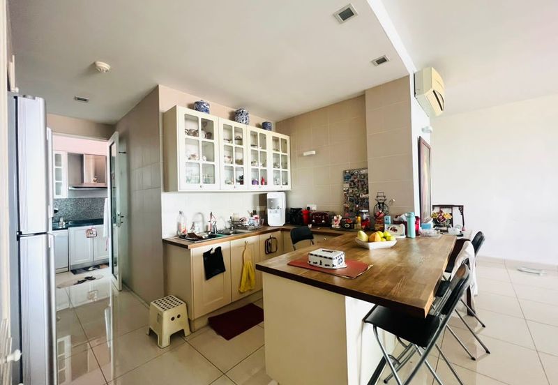 Ara Hill Condominium