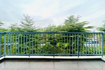 Neos @ PandanMas Townhouse